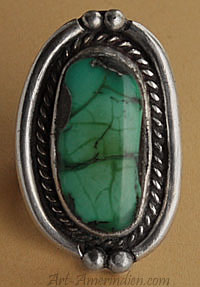 Bague tribale Navajo, bijou amérindien en argent avec une turquoise verte