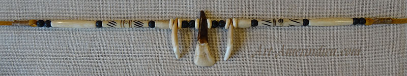 choker de style ethnique tribal indien, perles en os, dents de coyote et bison