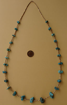 Collier amérindien Santo Domingo en turquoises brutes et perles de coquilles heishi