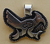 Pendentif amérindien, bijou tribal Hopi représentant le célèbre oiseau Western road runner en argent massif